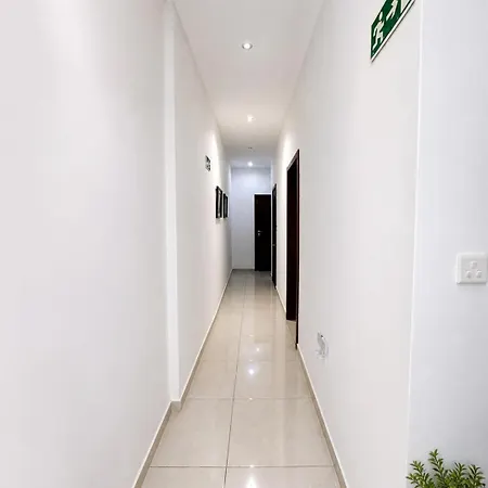 Deluxe 3bedroom Apartment, 3min Walk To Seafront *